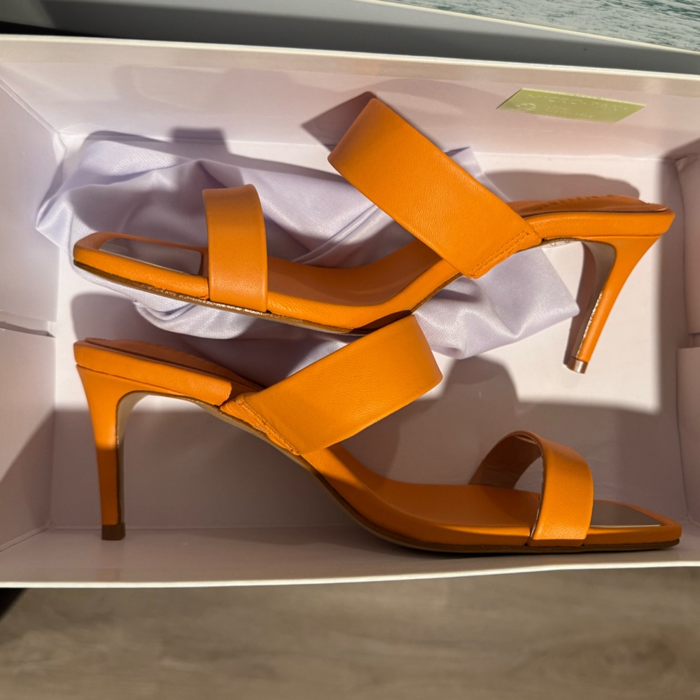 Schutz Aruana Sandal size 7.5